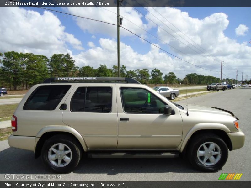 Sahara Beige Metallic / Beige 2002 Nissan Pathfinder SE