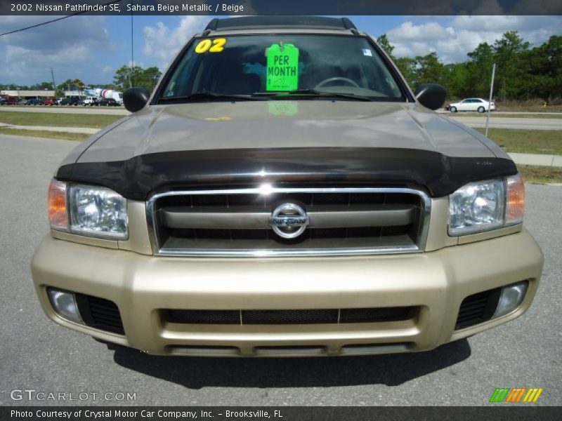 Sahara Beige Metallic / Beige 2002 Nissan Pathfinder SE
