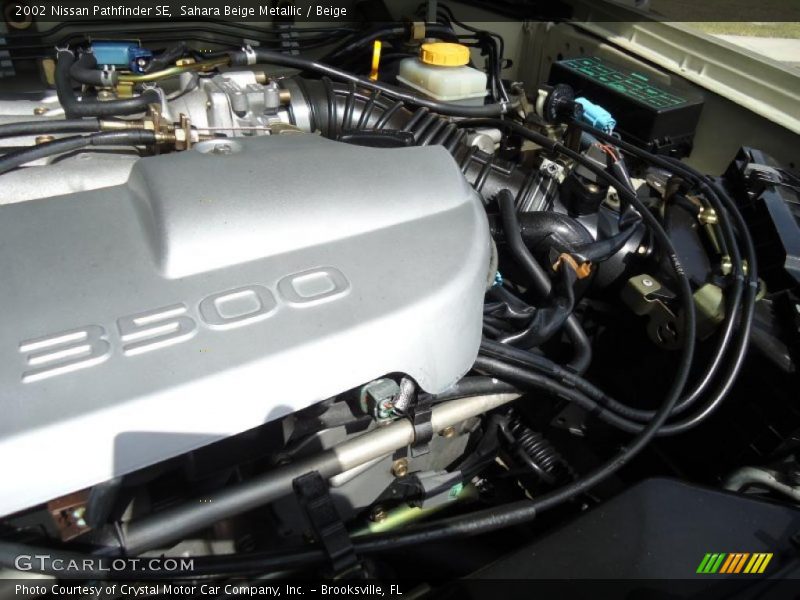 Sahara Beige Metallic / Beige 2002 Nissan Pathfinder SE