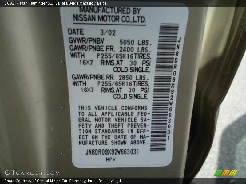 Sahara Beige Metallic / Beige 2002 Nissan Pathfinder SE