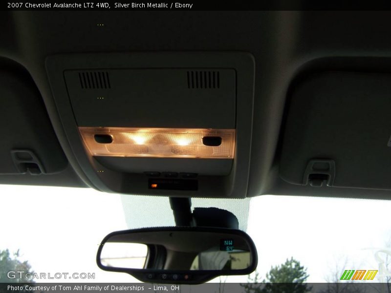 Silver Birch Metallic / Ebony 2007 Chevrolet Avalanche LTZ 4WD