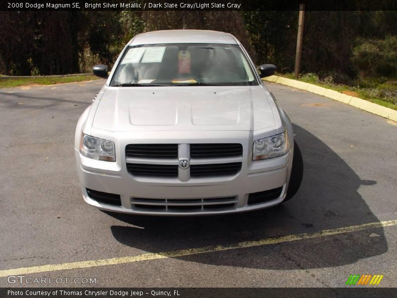 Bright Silver Metallic / Dark Slate Gray/Light Slate Gray 2008 Dodge Magnum SE