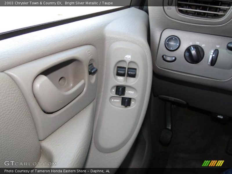Bright Silver Metallic / Taupe 2003 Chrysler Town & Country EX