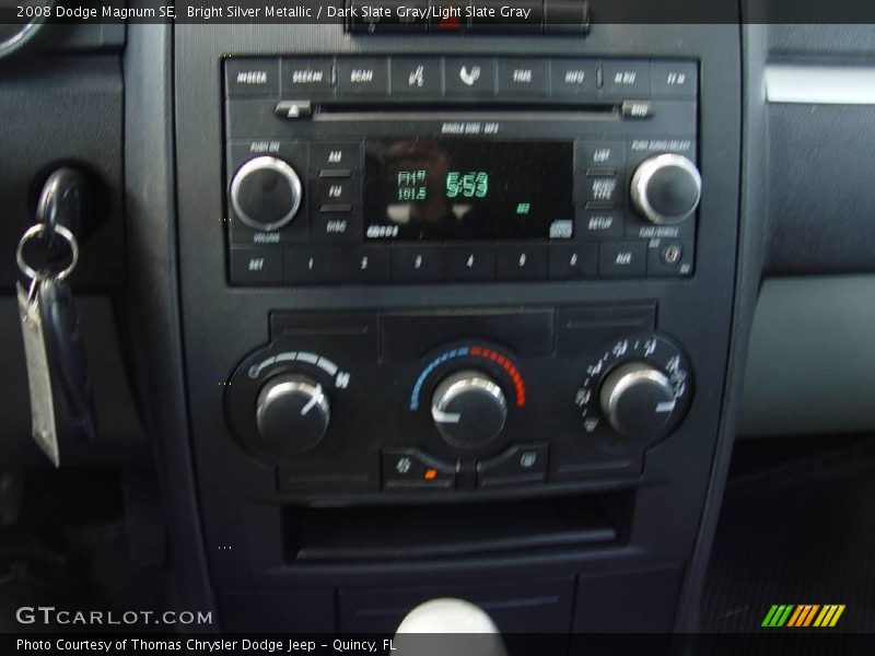 Bright Silver Metallic / Dark Slate Gray/Light Slate Gray 2008 Dodge Magnum SE