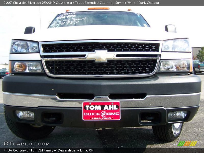 Summit White / Dark Charcoal 2007 Chevrolet Silverado 2500HD Classic Work Truck Extended Cab 4x4