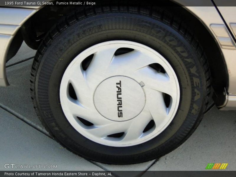  1995 Taurus GL Sedan Wheel
