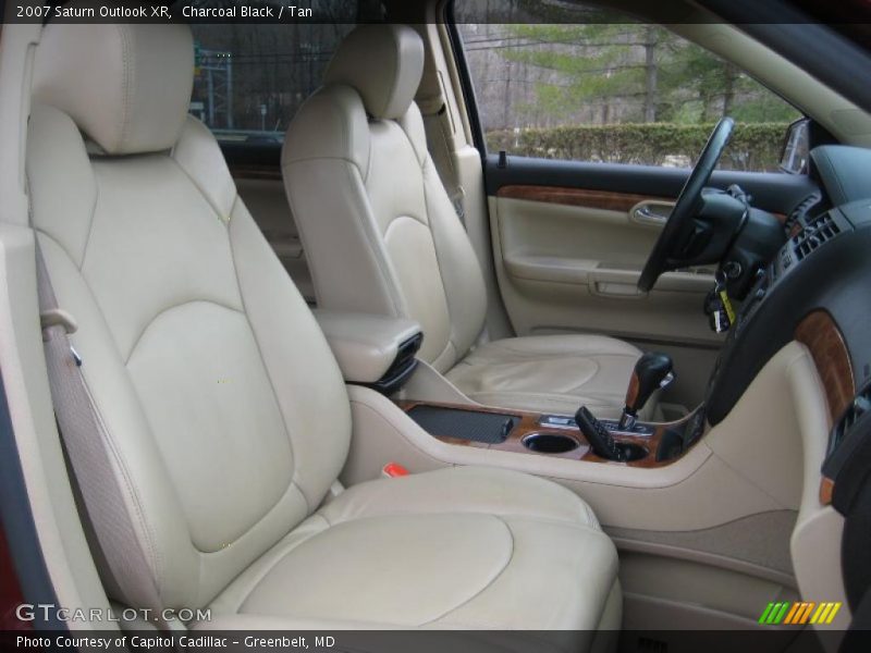 Charcoal Black / Tan 2007 Saturn Outlook XR