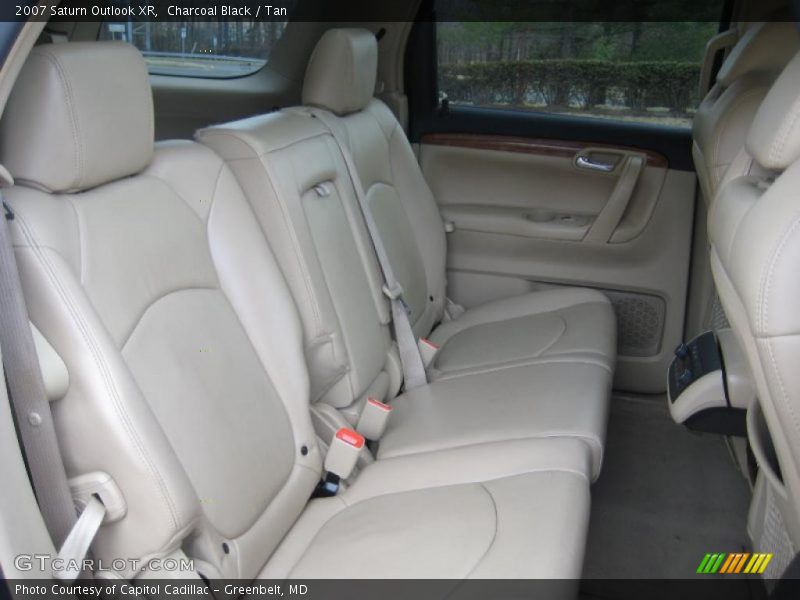 Charcoal Black / Tan 2007 Saturn Outlook XR