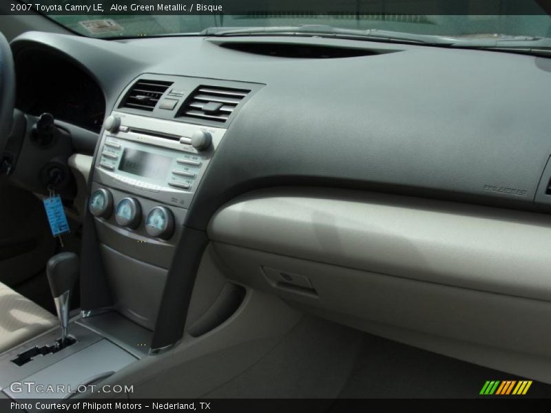 Aloe Green Metallic / Bisque 2007 Toyota Camry LE