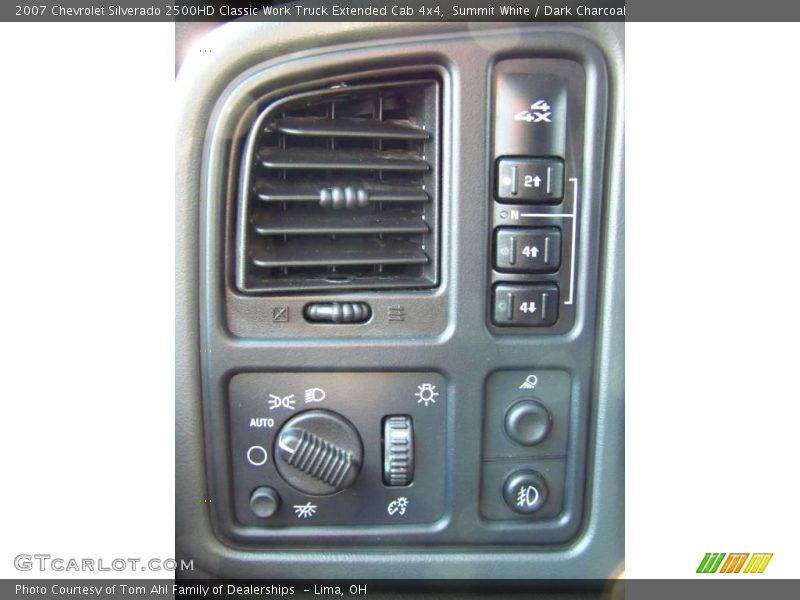 Summit White / Dark Charcoal 2007 Chevrolet Silverado 2500HD Classic Work Truck Extended Cab 4x4