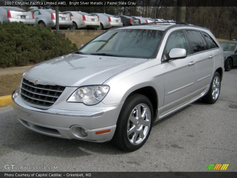 Front 3/4 View of 2007 Pacifica Limited AWD