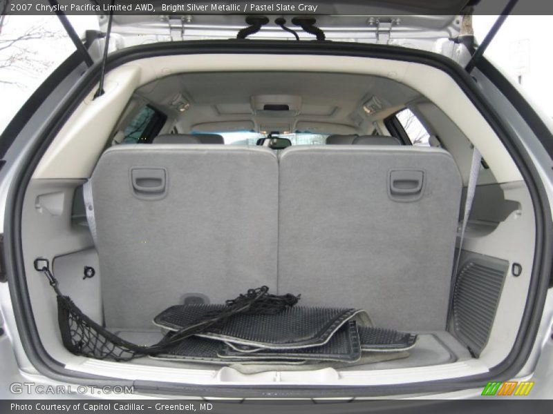  2007 Pacifica Limited AWD Trunk