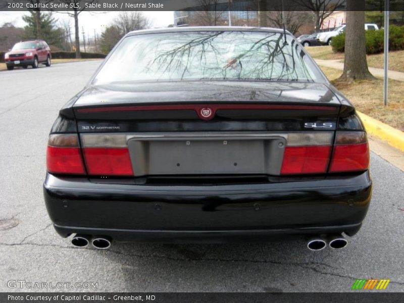 Sable Black / Neutral Shale 2002 Cadillac Seville SLS