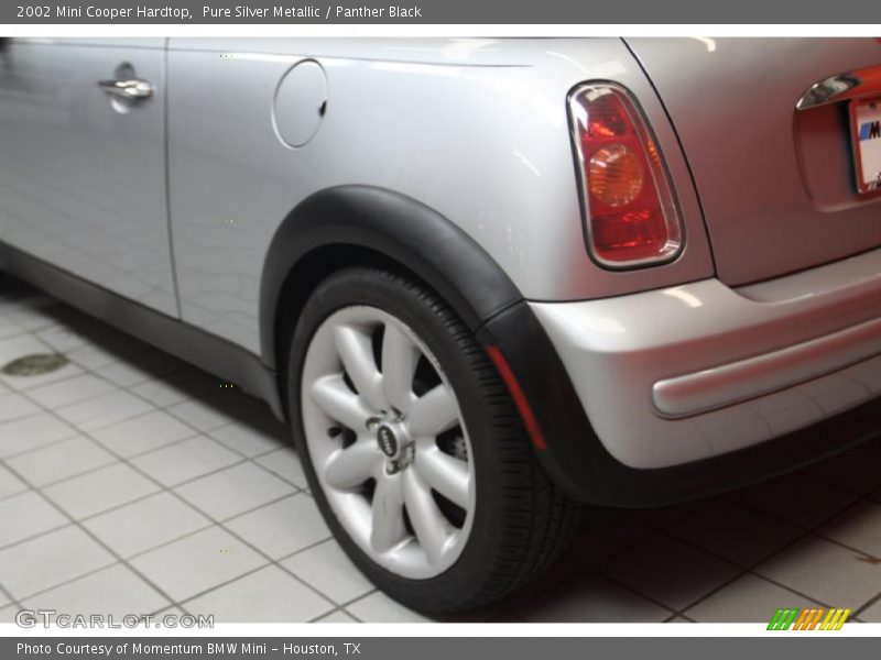 Pure Silver Metallic / Panther Black 2002 Mini Cooper Hardtop
