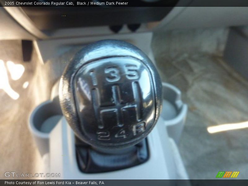  2005 Colorado Regular Cab 5 Speed Manual Shifter