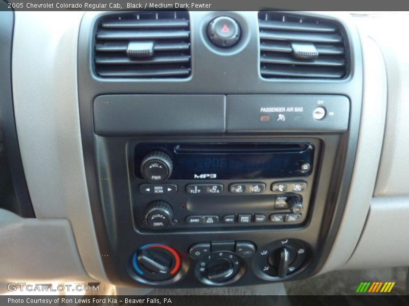 Black / Medium Dark Pewter 2005 Chevrolet Colorado Regular Cab
