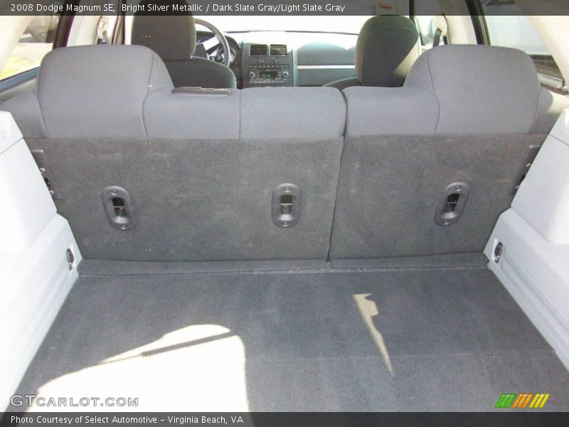 Bright Silver Metallic / Dark Slate Gray/Light Slate Gray 2008 Dodge Magnum SE