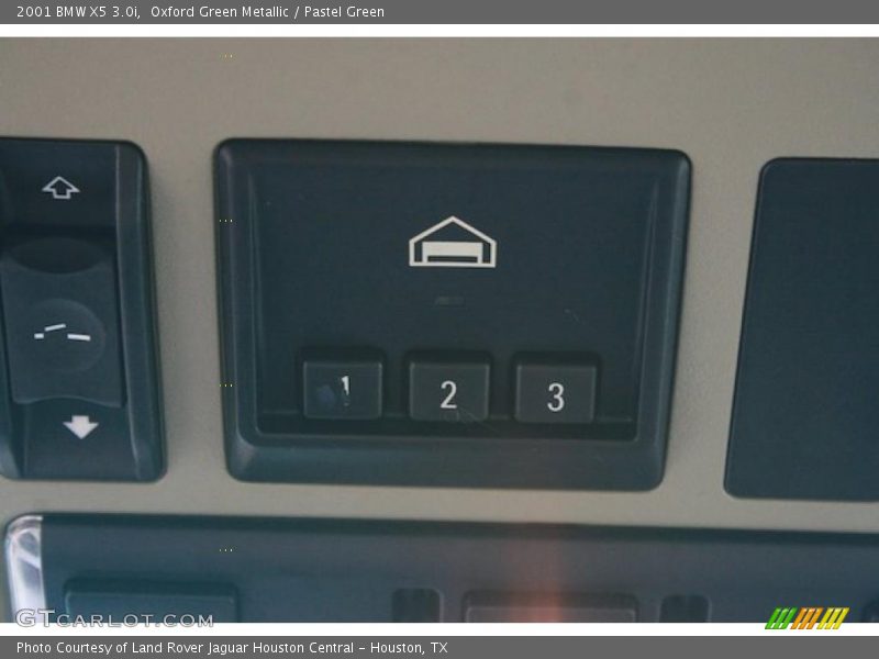 Oxford Green Metallic / Pastel Green 2001 BMW X5 3.0i
