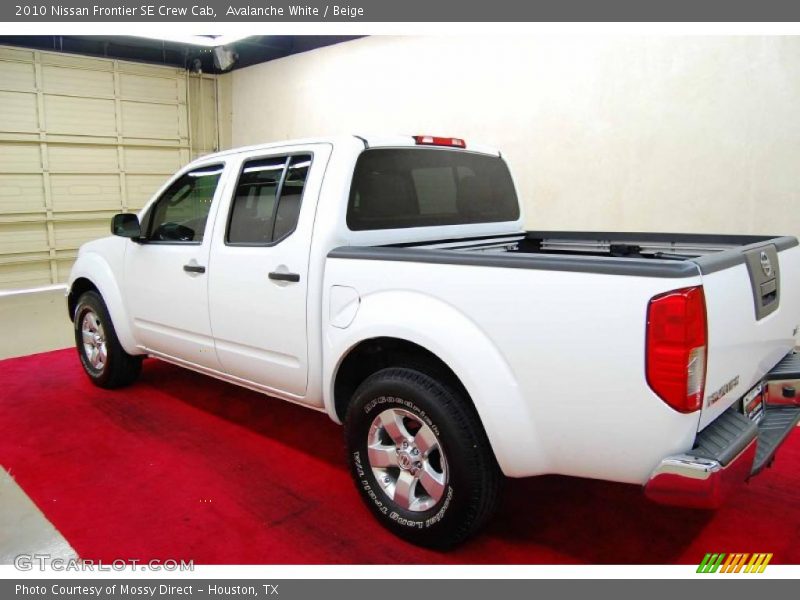 Avalanche White / Beige 2010 Nissan Frontier SE Crew Cab
