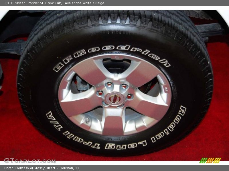 Avalanche White / Beige 2010 Nissan Frontier SE Crew Cab