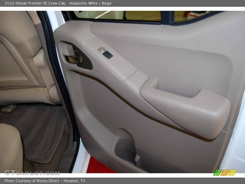 Avalanche White / Beige 2010 Nissan Frontier SE Crew Cab
