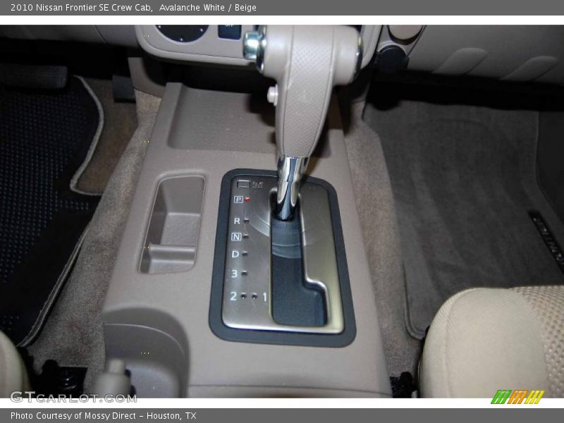 Avalanche White / Beige 2010 Nissan Frontier SE Crew Cab