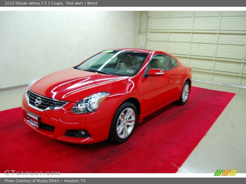 Red Alert / Blond 2010 Nissan Altima 2.5 S Coupe