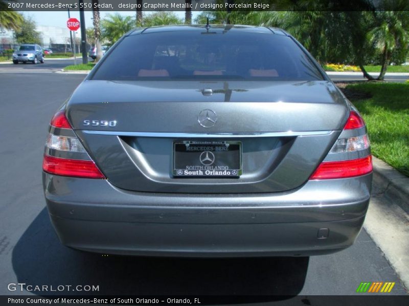designo Graphite Metallic / designo Porcelain Beige 2007 Mercedes-Benz S 550 Sedan