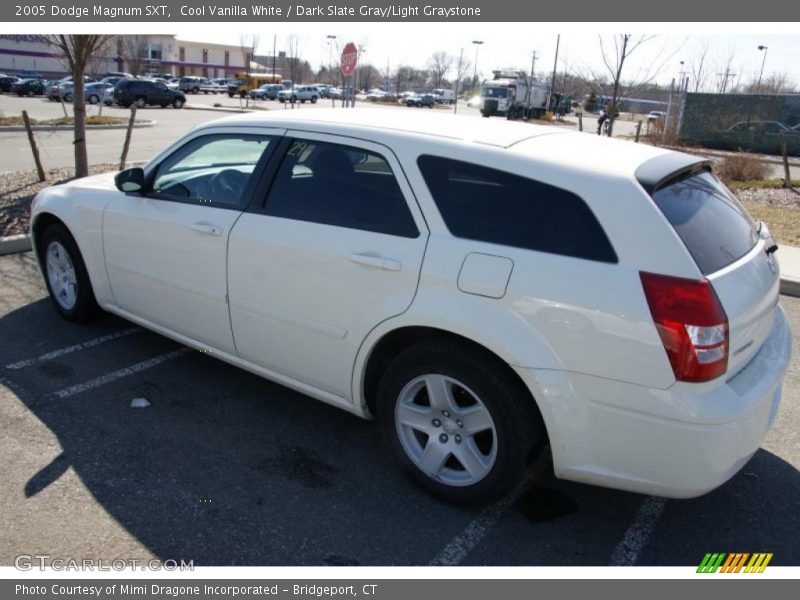 Cool Vanilla White / Dark Slate Gray/Light Graystone 2005 Dodge Magnum SXT