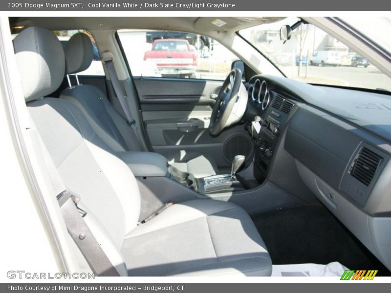 Cool Vanilla White / Dark Slate Gray/Light Graystone 2005 Dodge Magnum SXT