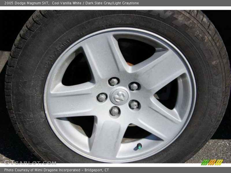  2005 Magnum SXT Wheel