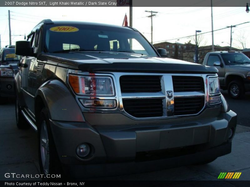 Light Khaki Metallic / Dark Slate Gray 2007 Dodge Nitro SXT