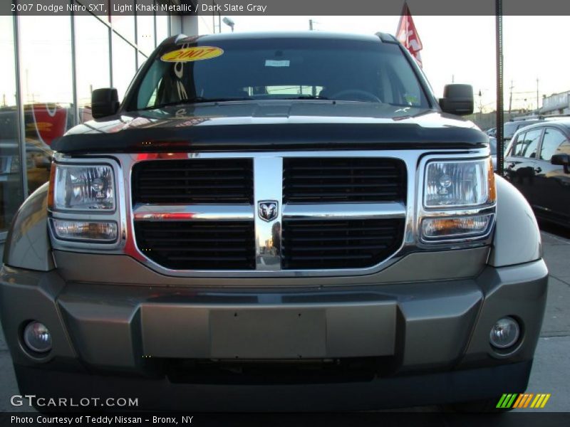 Light Khaki Metallic / Dark Slate Gray 2007 Dodge Nitro SXT