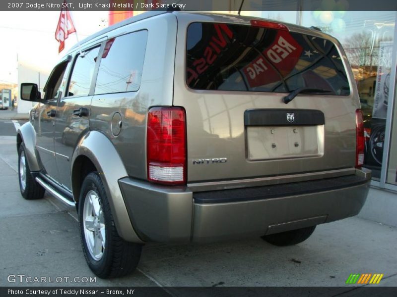 Light Khaki Metallic / Dark Slate Gray 2007 Dodge Nitro SXT