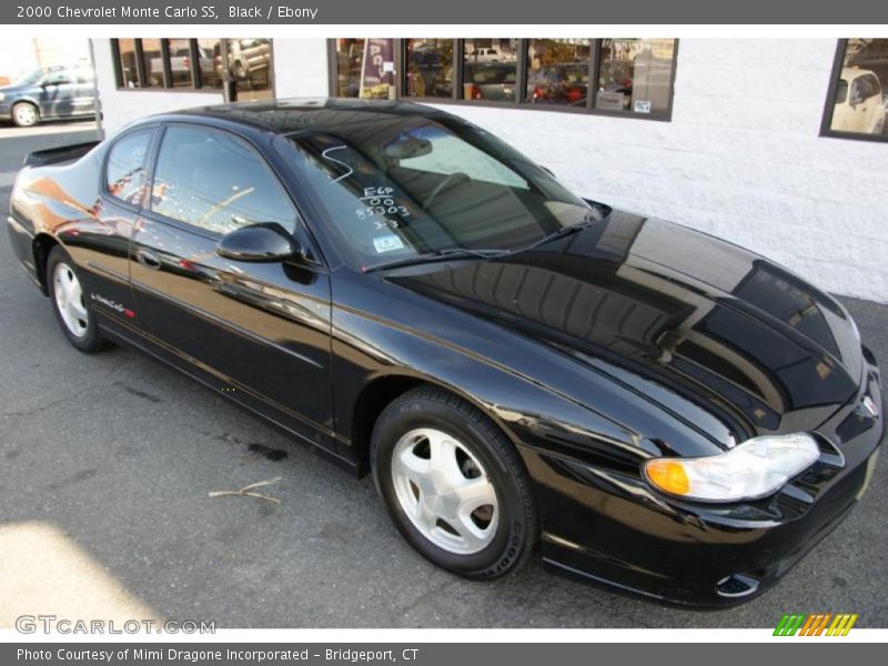 Front 3/4 View of 2000 Monte Carlo SS