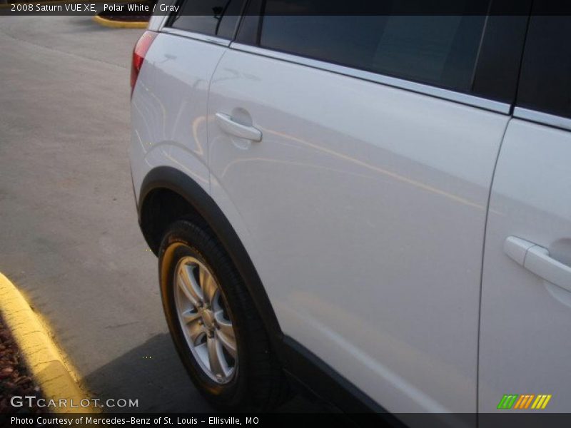Polar White / Gray 2008 Saturn VUE XE