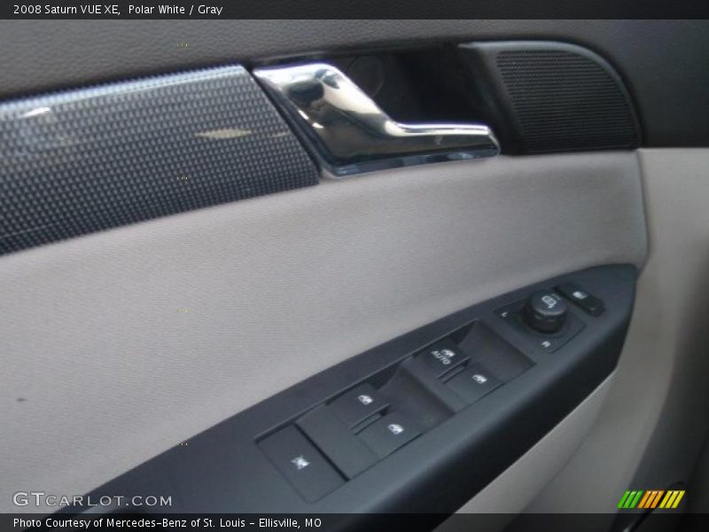 Polar White / Gray 2008 Saturn VUE XE