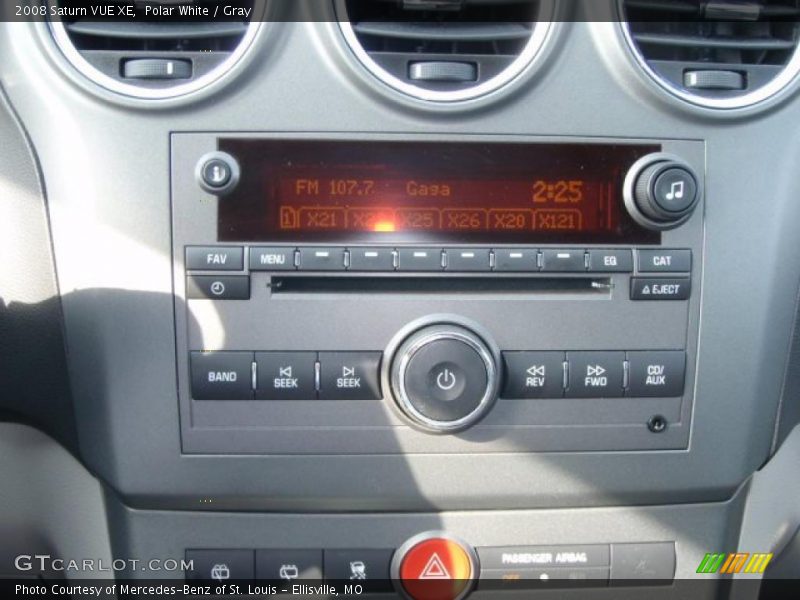 Polar White / Gray 2008 Saturn VUE XE