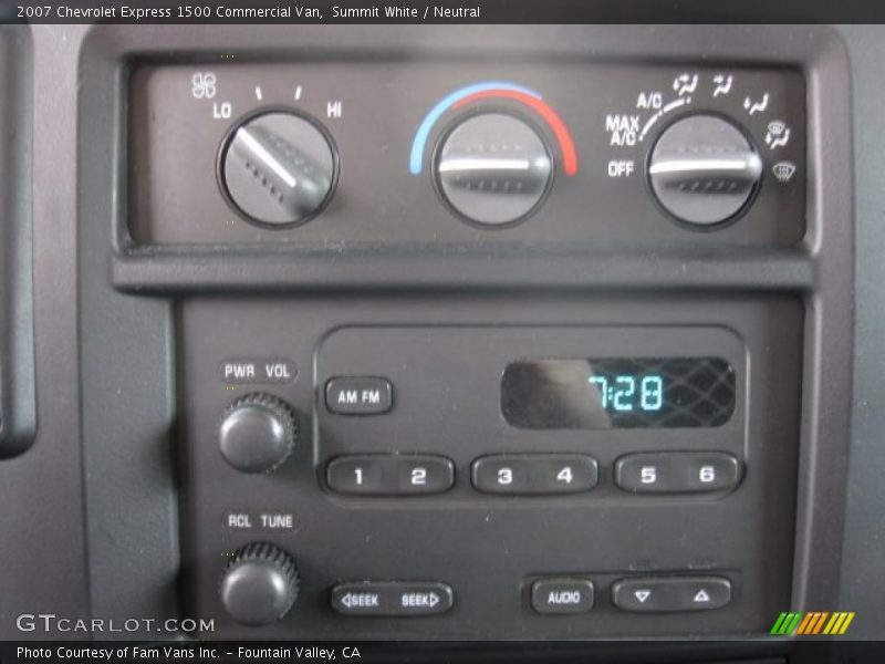 Controls of 2007 Express 1500 Commercial Van
