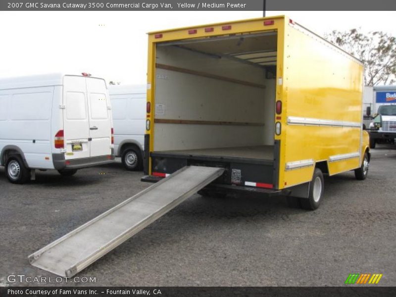 Yellow / Medium Pewter 2007 GMC Savana Cutaway 3500 Commercial Cargo Van
