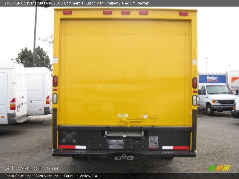 Yellow / Medium Pewter 2007 GMC Savana Cutaway 3500 Commercial Cargo Van