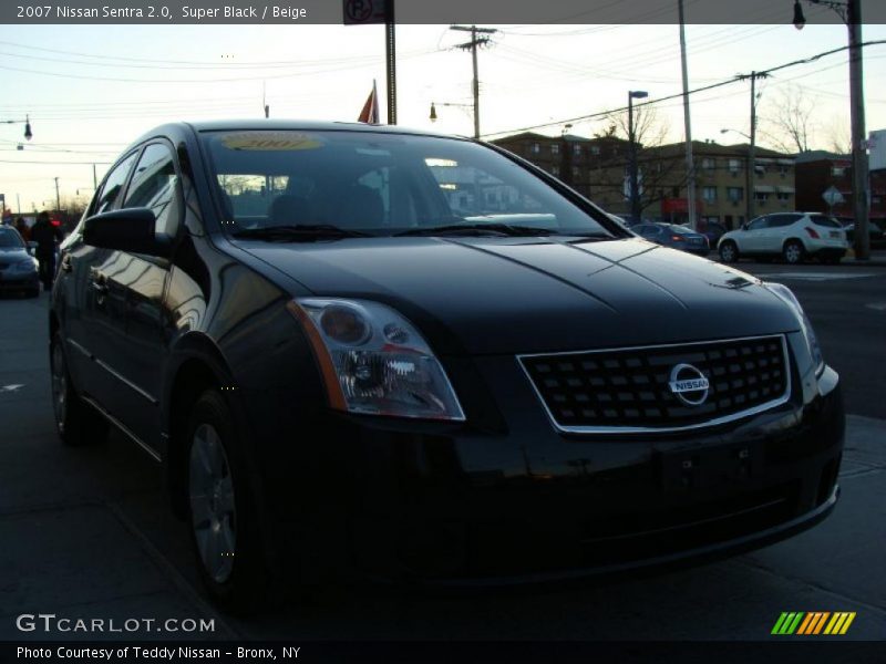 Super Black / Beige 2007 Nissan Sentra 2.0