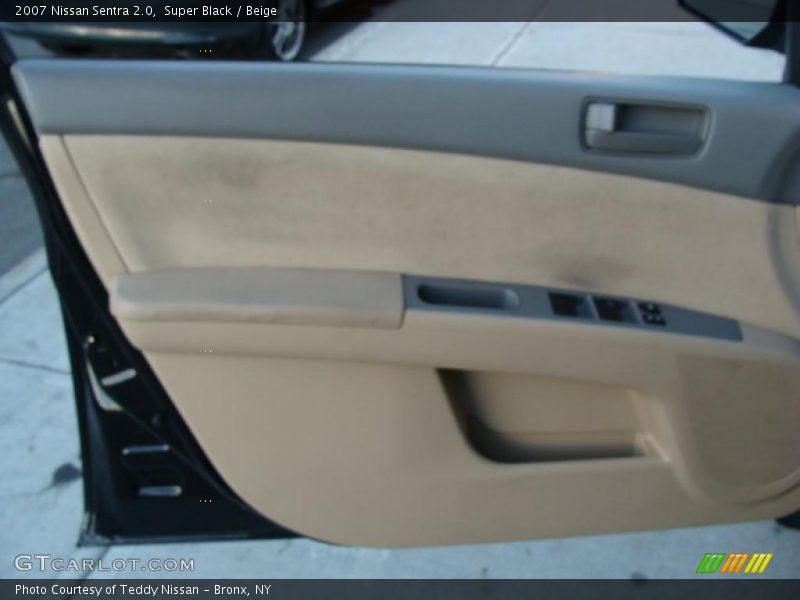 Super Black / Beige 2007 Nissan Sentra 2.0