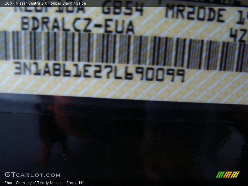 Super Black / Beige 2007 Nissan Sentra 2.0