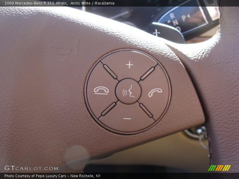 Controls of 2009 R 350 4Matic