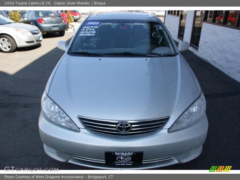 Classic Silver Metallic / Bisque 2009 Toyota Camry LE V6