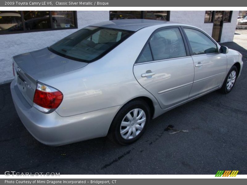 Classic Silver Metallic / Bisque 2009 Toyota Camry LE V6