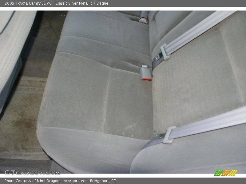 Classic Silver Metallic / Bisque 2009 Toyota Camry LE V6