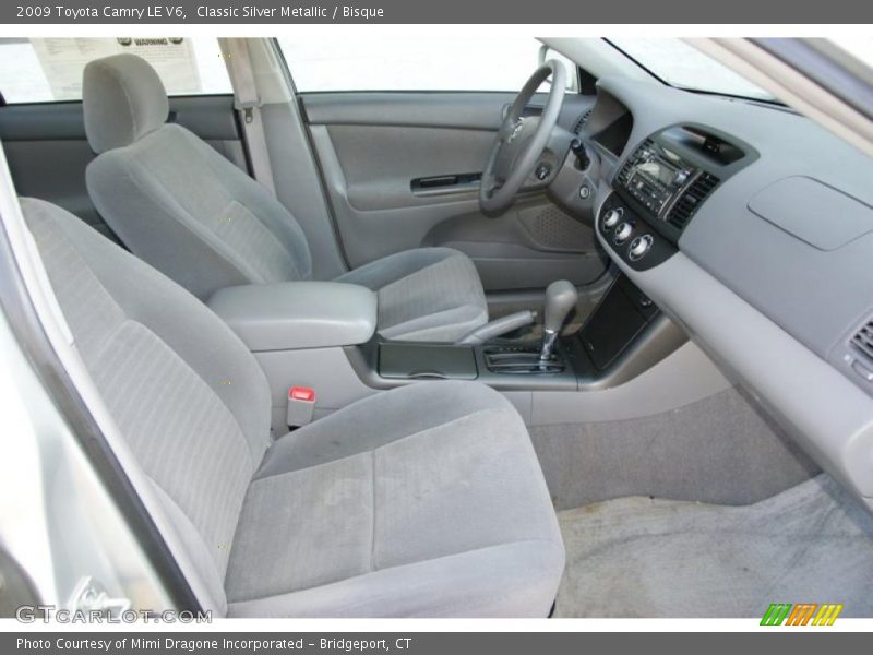 Classic Silver Metallic / Bisque 2009 Toyota Camry LE V6