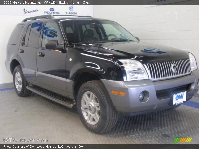 Black / Midnight Grey 2005 Mercury Mountaineer V6 AWD